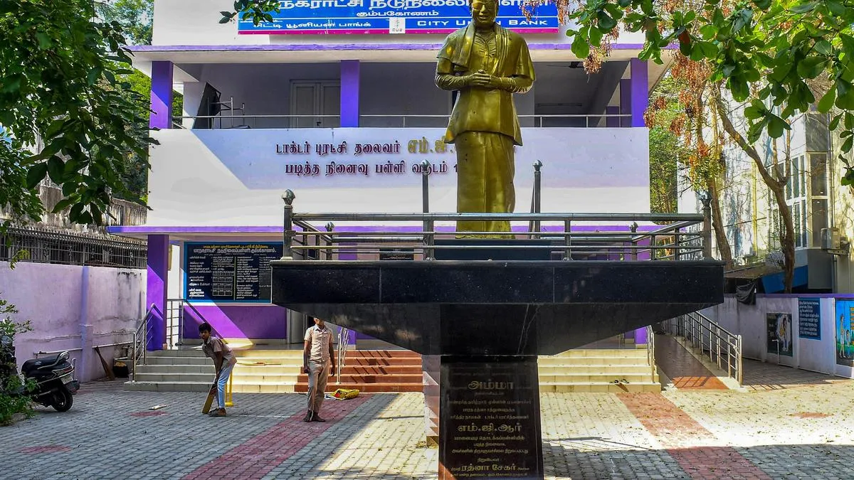 The&nbsp;Kumbakonam&nbsp;connection of MGR, M.K.&nbsp;Nambyar&nbsp;and&nbsp;M.S.&nbsp; Swaminathan